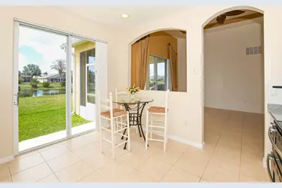 350 SW Lake Forest Way, Port Saint Lucie, FL 34986 - Photo 9