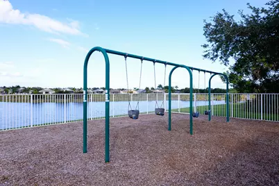 350 SW Lake Forest Way, Port Saint Lucie, FL 34986 - Photo 45