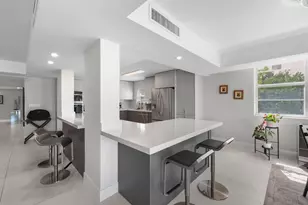 10180 W Bay Harbor Dr, Bay Harbor Islands, FL 33154 - Photo 15