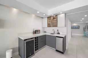 10180 W Bay Harbor Dr, Bay Harbor Islands, FL 33154 - Photo 5