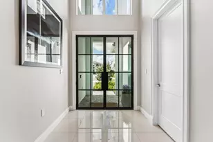 12156 Waterstone Cir, Palm Beach Gardens, FL 33412 - Photo 5