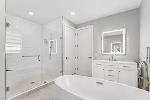 12156 Waterstone Cir, Palm Beach Gardens, FL 33412 - Photo 35