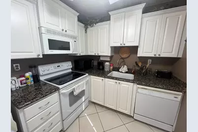 142 Normandy C, Delray Beach, FL 33484 - Photo 7