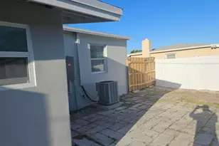 720 Locust St, West Palm Beach, FL 33405 - Photo 19