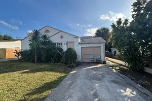 804 Ridgewood Dr, West Palm Beach, FL 33405 - Photo 1