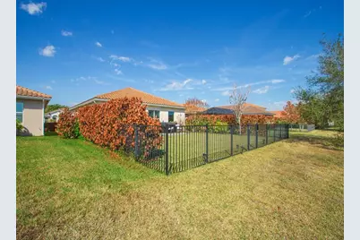 1804 Berkshire Circle SW, Vero Beach, FL 32968 - Photo 27