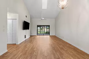 7711 SE Sugar Sand Circle E, Hobe Sound, FL 33455 - Photo 5