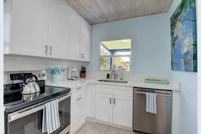 212 SW 1st Avenue, Delray Beach, FL 33444 - Photo 11