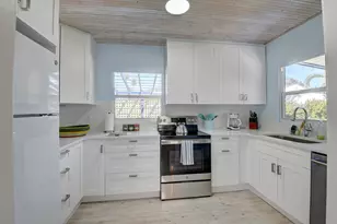 212 SW 1st Ave, Delray Beach, FL 33444 - Photo 9