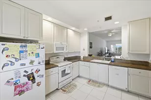 36 Harbour Isle Dr W, Fort Pierce, FL 34949 - Photo 13