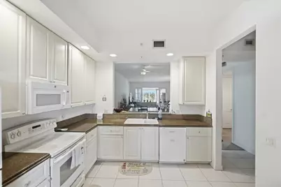 36 Harbour Isle Drive W #106, Fort Pierce, FL 34949 - Photo 11