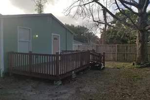 1224 Raymond Ave, Fort Pierce, FL 34950 - Photo 13