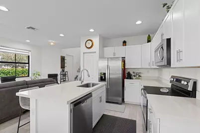 4021 Sycamore Cove, Riviera Beach, FL 33410 - Photo 11