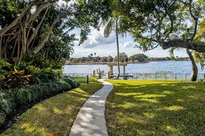 1080 Lake Drive, Delray Beach, FL 33444 - Photo 7