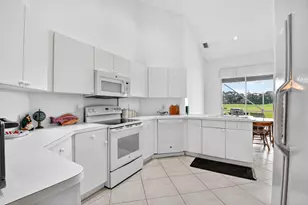 4702 Carlton Golf Dr, Lake Worth, FL 33449 - Photo 11