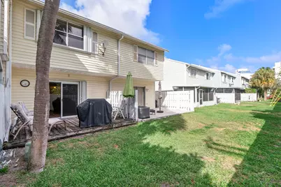 2871 NE 15th Street, Pompano Beach, FL 33062 - Photo 21