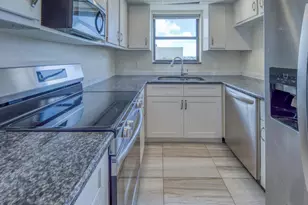 890 N Federal Hwy, Lantana, FL 33462 - Photo 17