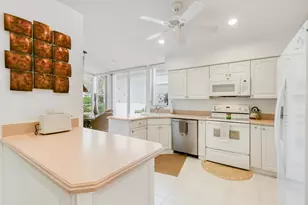 2201 NW Seagrass Dr, Palm City, FL 34990 - Photo 25