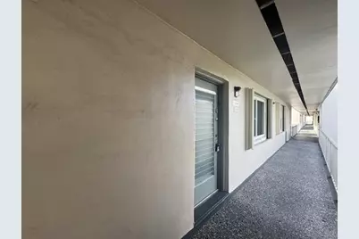 749 Burgundy P, Delray Beach, FL 33484 - Photo 3