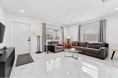 688 SW Lake Court, Boynton Beach, FL 33426 - Photo 5
