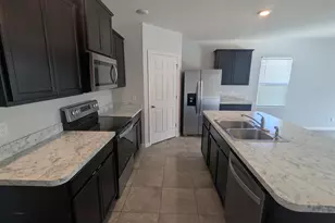 284 SW Ridgecrest Dr, Port Saint Lucie, FL 34953 - Photo 9