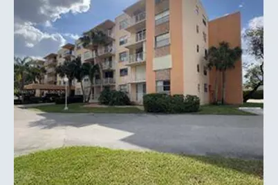 480 Executive Center Drive #4k, West Palm Beach, FL 33401 - Photo 1