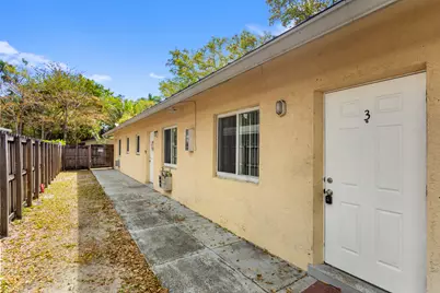 709 SW 13th Avenue #3, Fort Lauderdale, FL 33312 - Photo 1