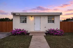 12130 SW 215th St, Miami, FL 33177 - Photo 1