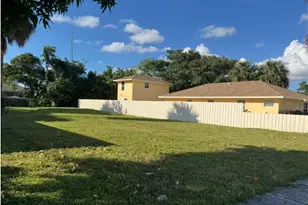 1120 9th St, West Palm Beach, FL 33401 - Photo 1