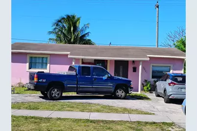 3031 NE 1st Avenue, Pompano Beach, FL 33064 - Photo 1