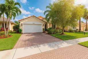 10746 Oak Bend Way, Wellington, FL 33414 - Photo 1