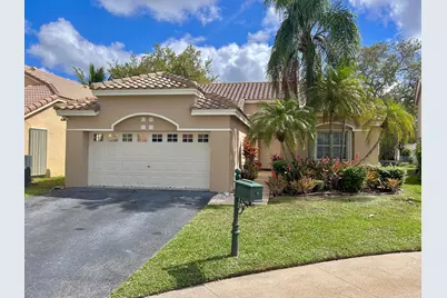 1236 Bayview Circle, Weston, FL 33326 - Photo 1