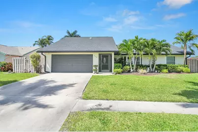 5154 Woodstone Circle E, Greenacres, FL 33463 - Photo 1