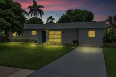 2001 Collier Avenue, Lake Worth, FL 33461 - Photo 1