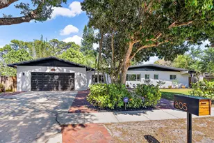 805 E Madison Ave, Stuart, FL 34996 - Photo 1