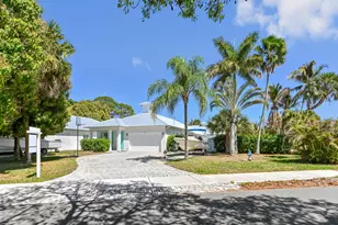 443 SE Dolphin Dr, Stuart, FL 34996 - Photo 1