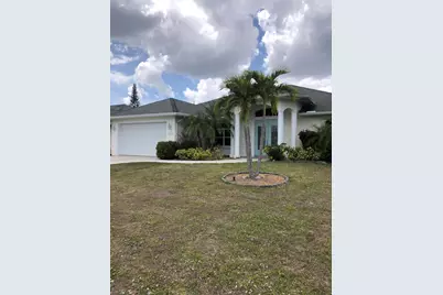 584 SE Nome Drive, Port Saint Lucie, FL 34984 - Photo 1