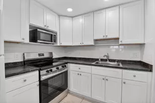 642 N Flanders N, Delray Beach, FL 33484 - Photo 1