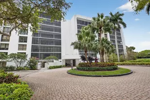 20090 Boca W Dr, Boca Raton, FL 33434 - Photo 1
