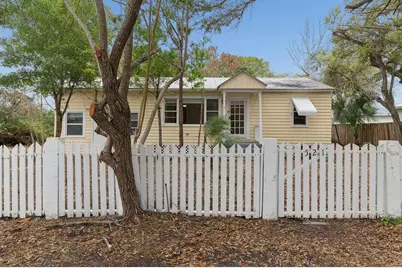 521 SW Halpatiokee Street, Stuart, FL 34994 - Photo 1