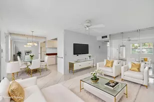 1009 Hythe A, Boca Raton, FL 33434 - Photo 1