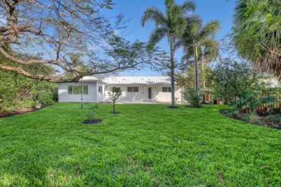 532 Gulf Road, North Palm Beach, FL 33408 - Photo 1