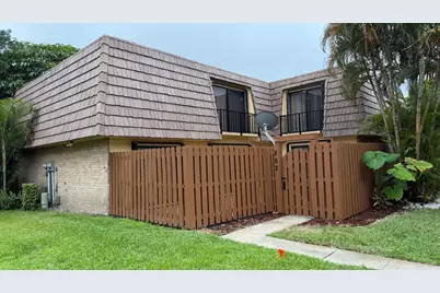 882 Springdale Circle #88-b, Palm Springs, FL 33461 - Photo 1