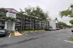 12600 SW 5th Ct, Pembroke Pines, FL 33027 - Photo 1