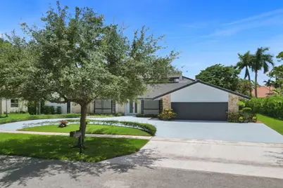7475 Estrella Circle, Boca Raton, FL 33433 - Photo 1