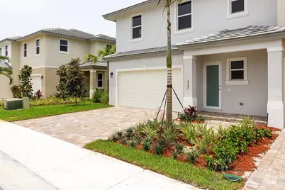 6931 Pines Circle #14, Coconut Creek, FL 33073 - Photo 1