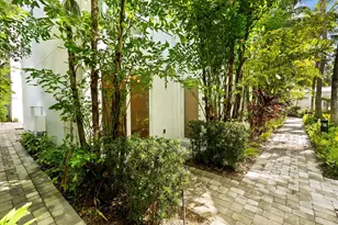 775 NE 4th Ave, Fort Lauderdale, FL 33304 - Photo 1