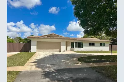 720 NW 67th Avenue, Plantation, FL 33317 - Photo 1