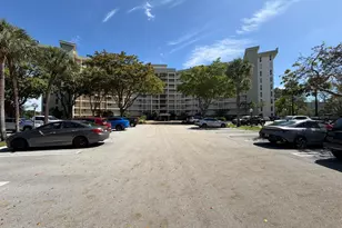 3051 N Course Dr, Pompano Beach, FL 33069 - Photo 1