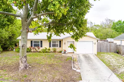 225 SW Crescent Avenue, Port Saint Lucie, FL 34984 - Photo 1